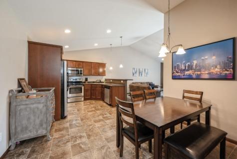 5616 Dostal Drive SW Cedar Rapids IA 52404