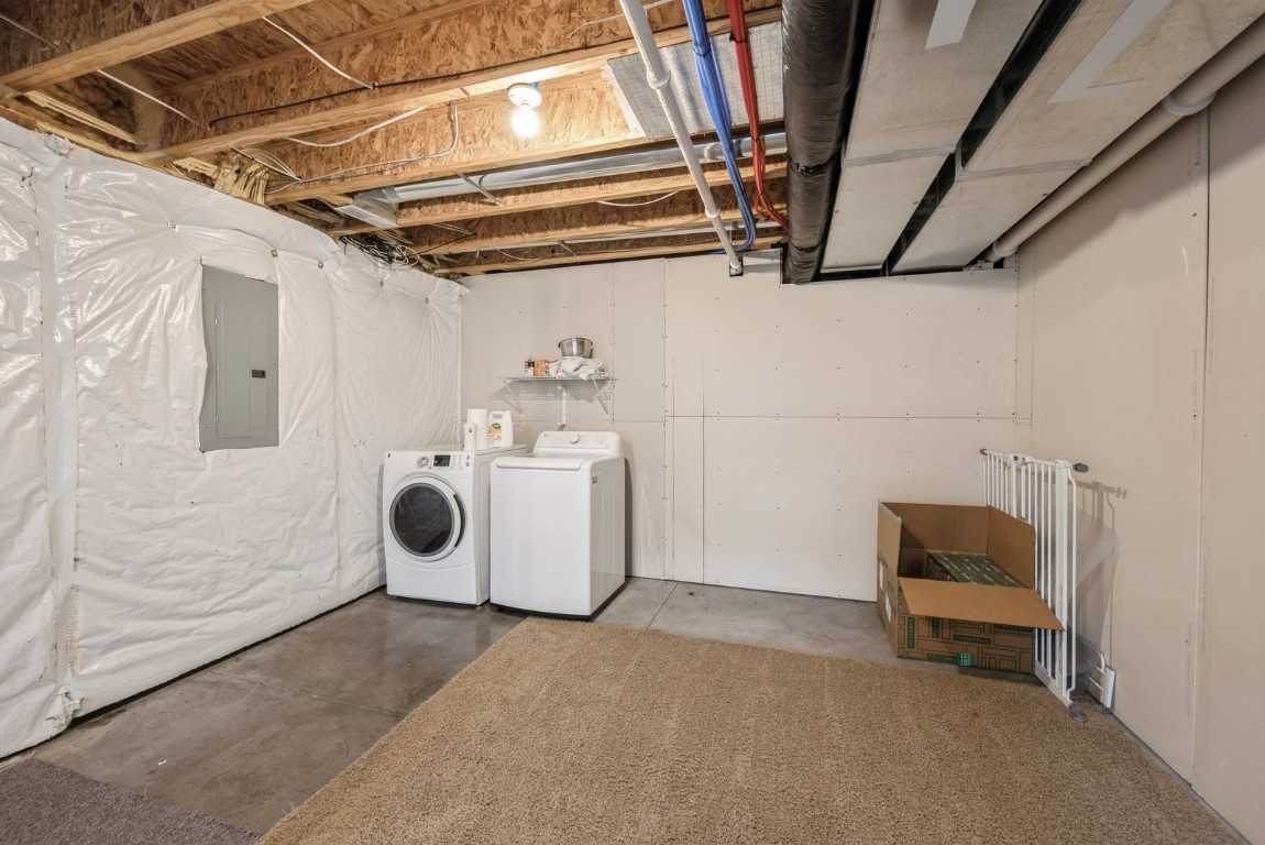 5616 Dostal Drive SW Cedar Rapids IA 52404