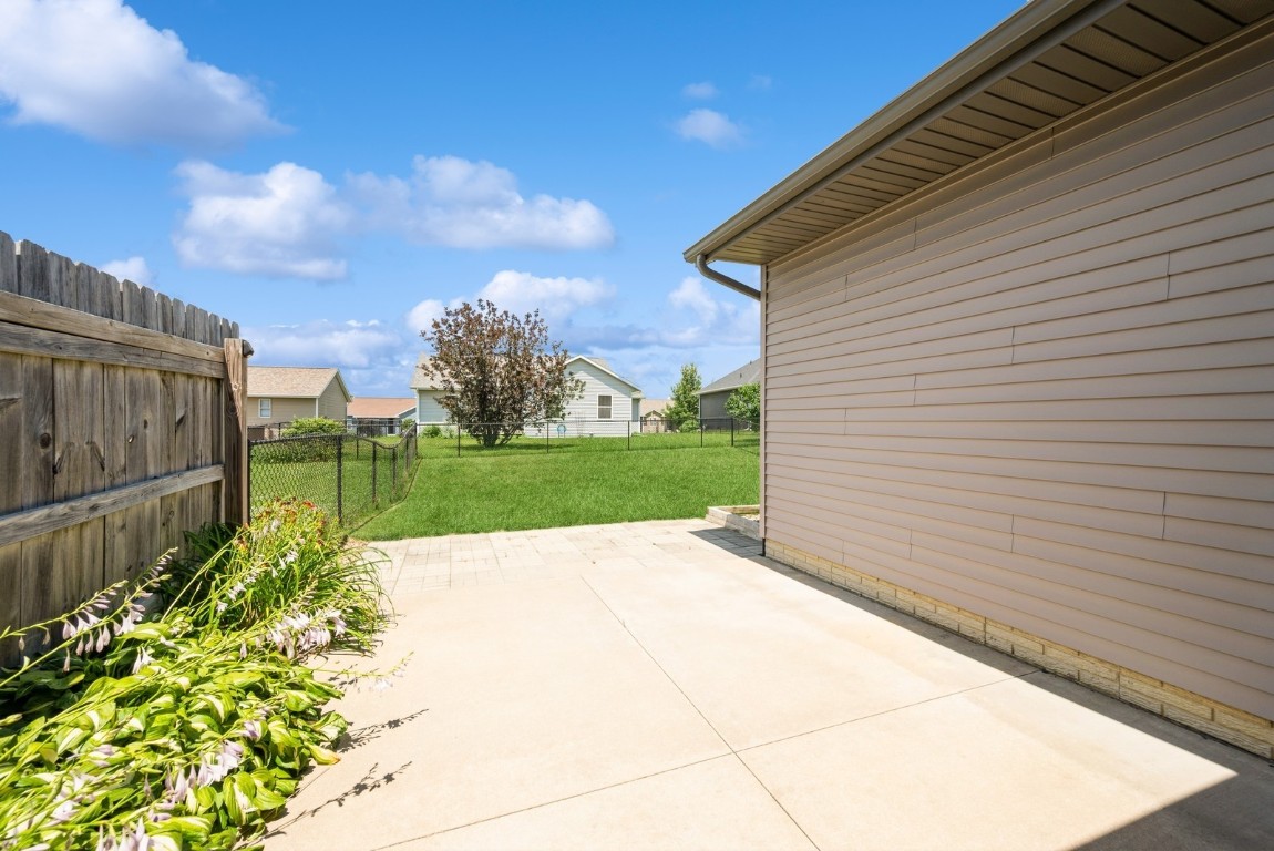 5616 Dostal Drive SW Cedar Rapids IA 52404