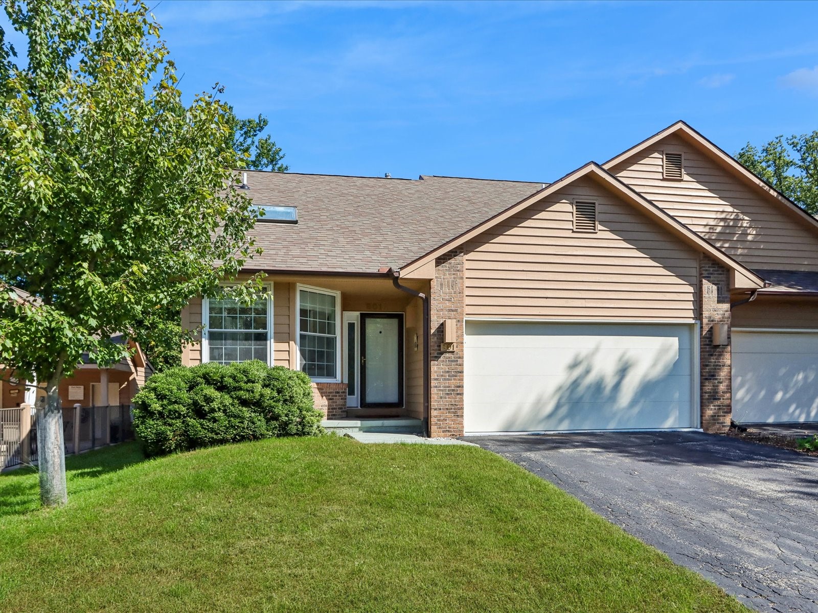 801 E Post Road SE Cedar Rapids IA 52403