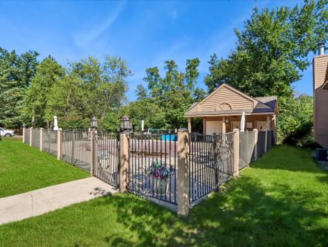 801 E Post Road SE Cedar Rapids IA 52403