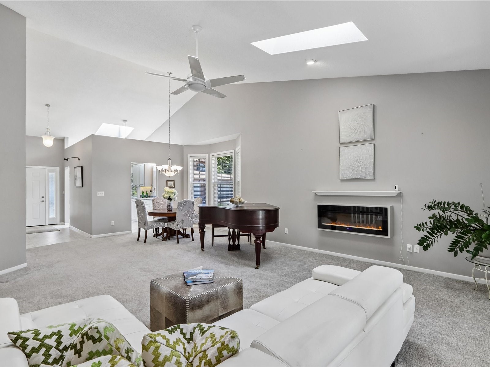 801 E Post Road SE Cedar Rapids IA 52403