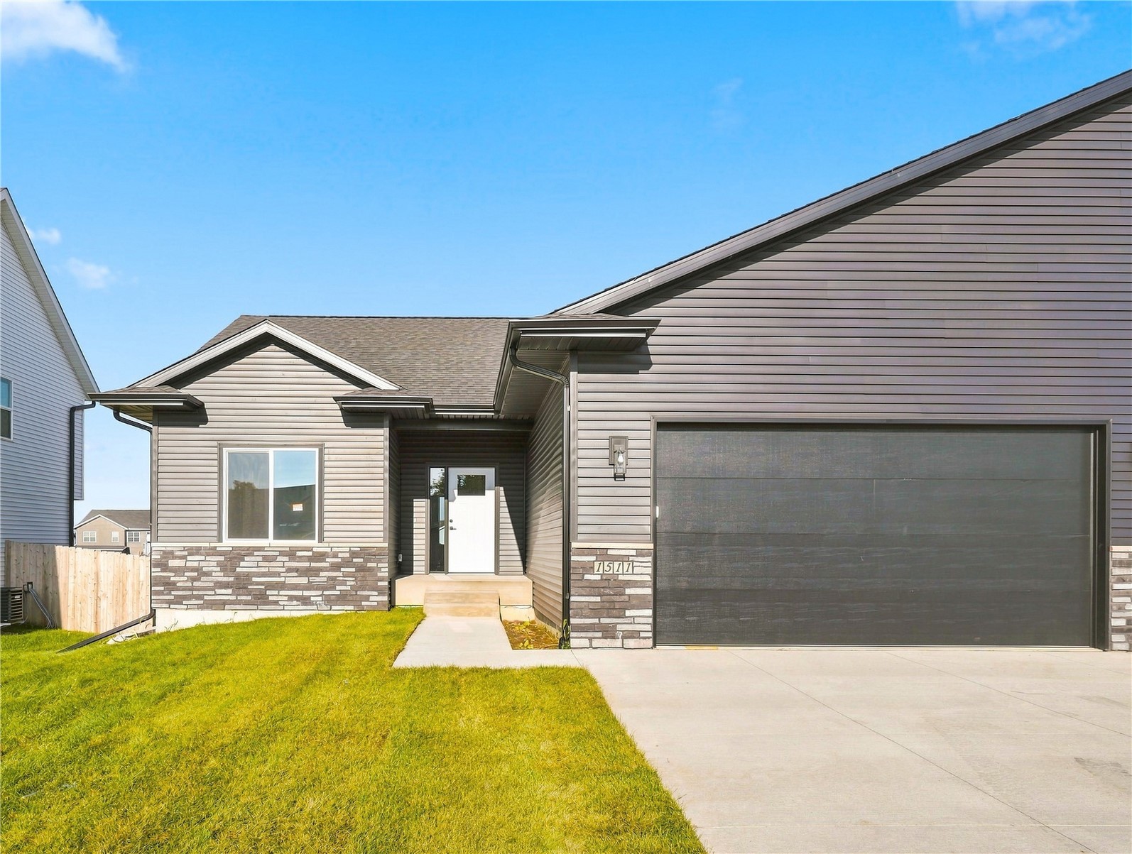 1409 Duncan Drive Muscatine IA 52761