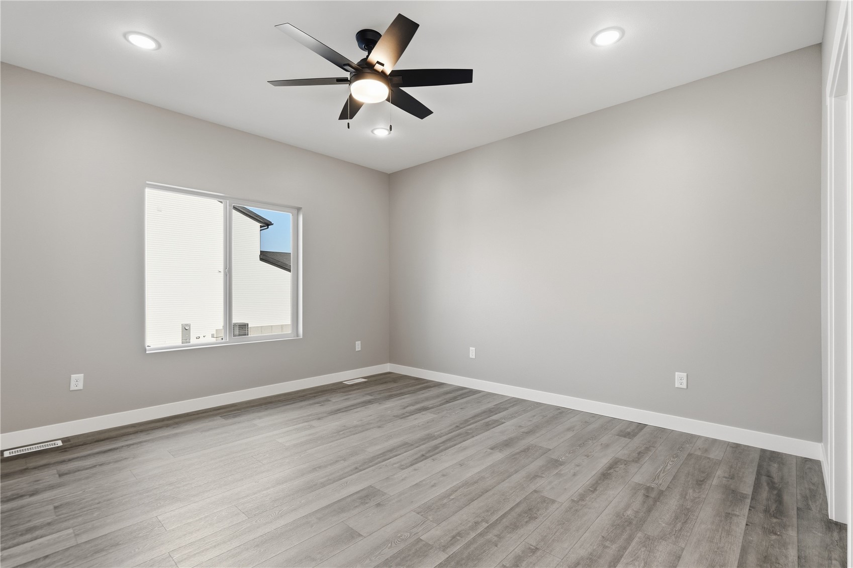 1409 Duncan Drive Muscatine IA 52761