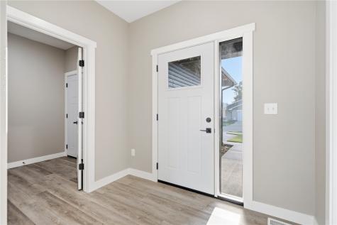 1409 Duncan Drive Muscatine IA 52761