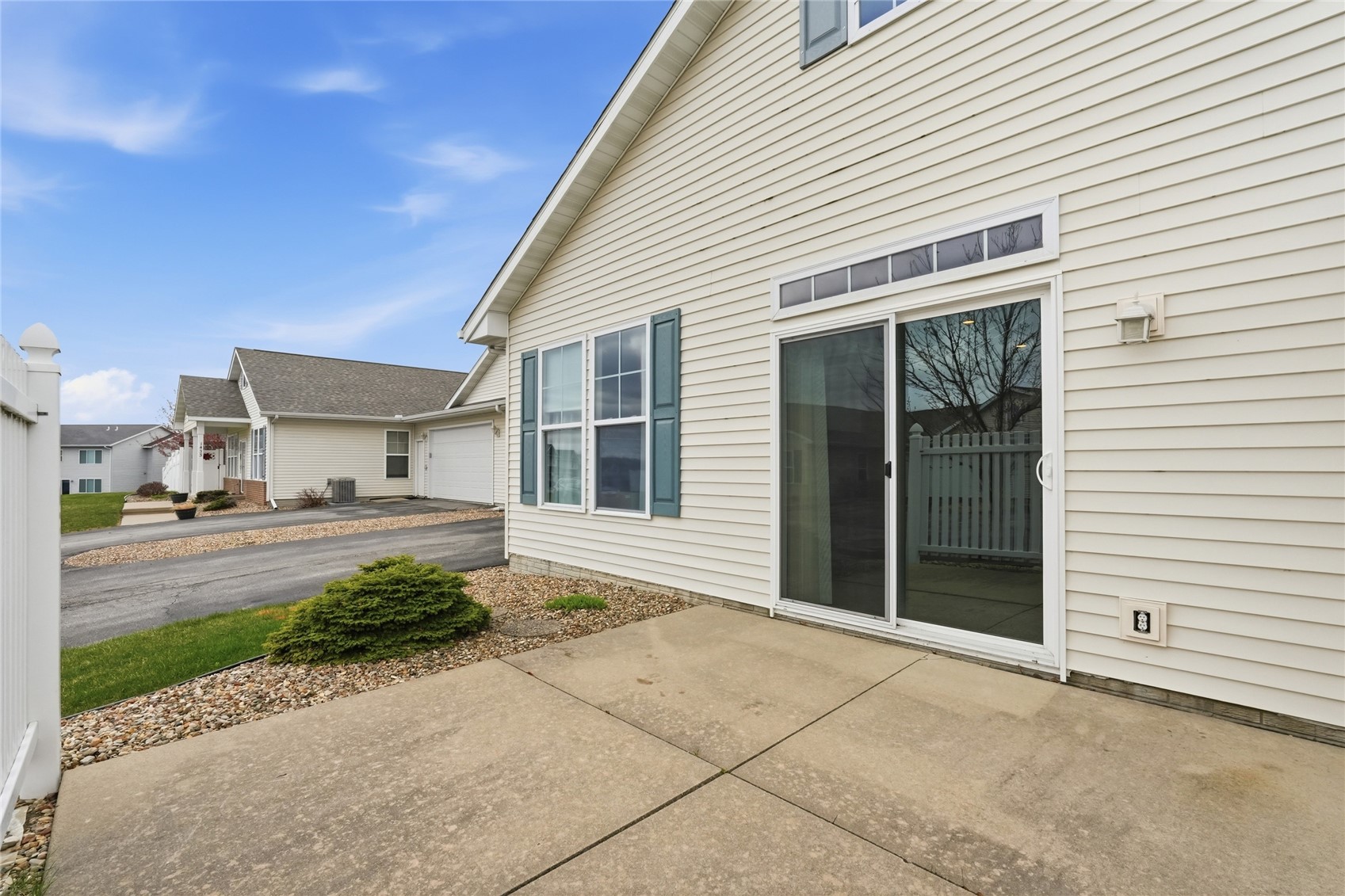 1431 Tower Lane NE Cedar Rapids IA 52402