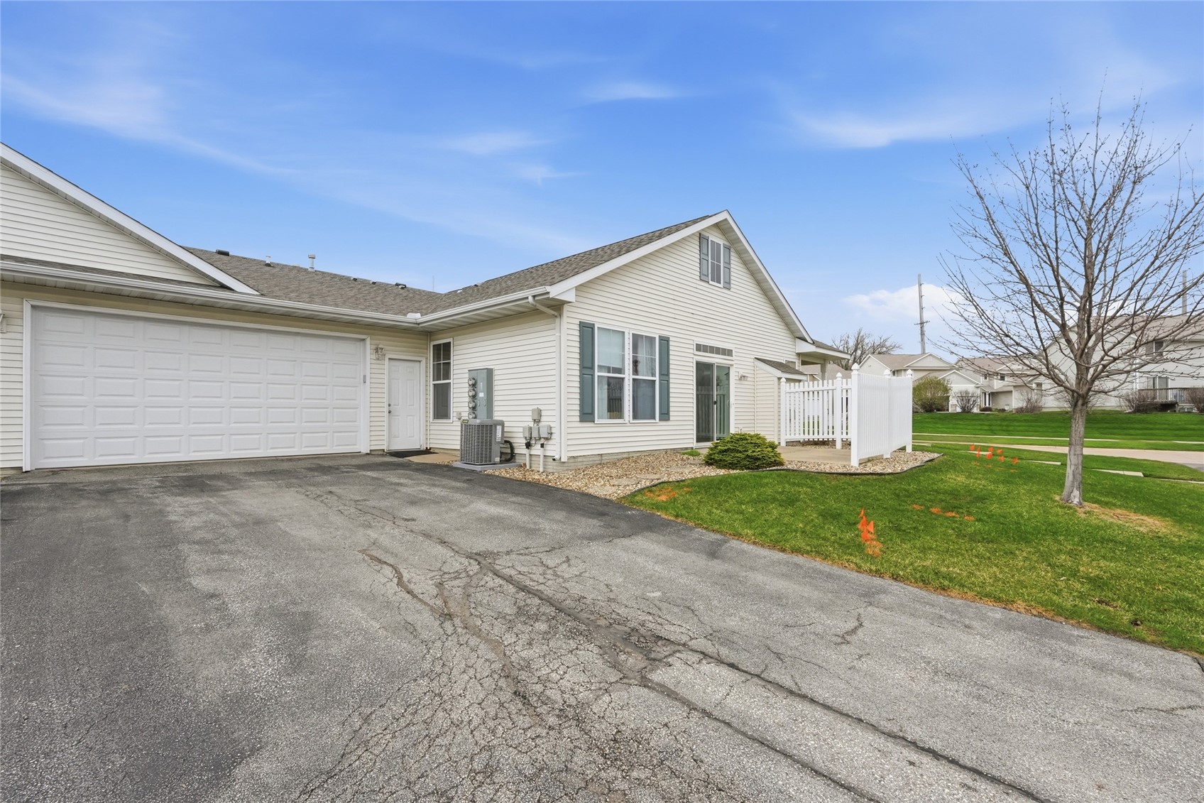 1431 Tower Lane NE Cedar Rapids IA 52402