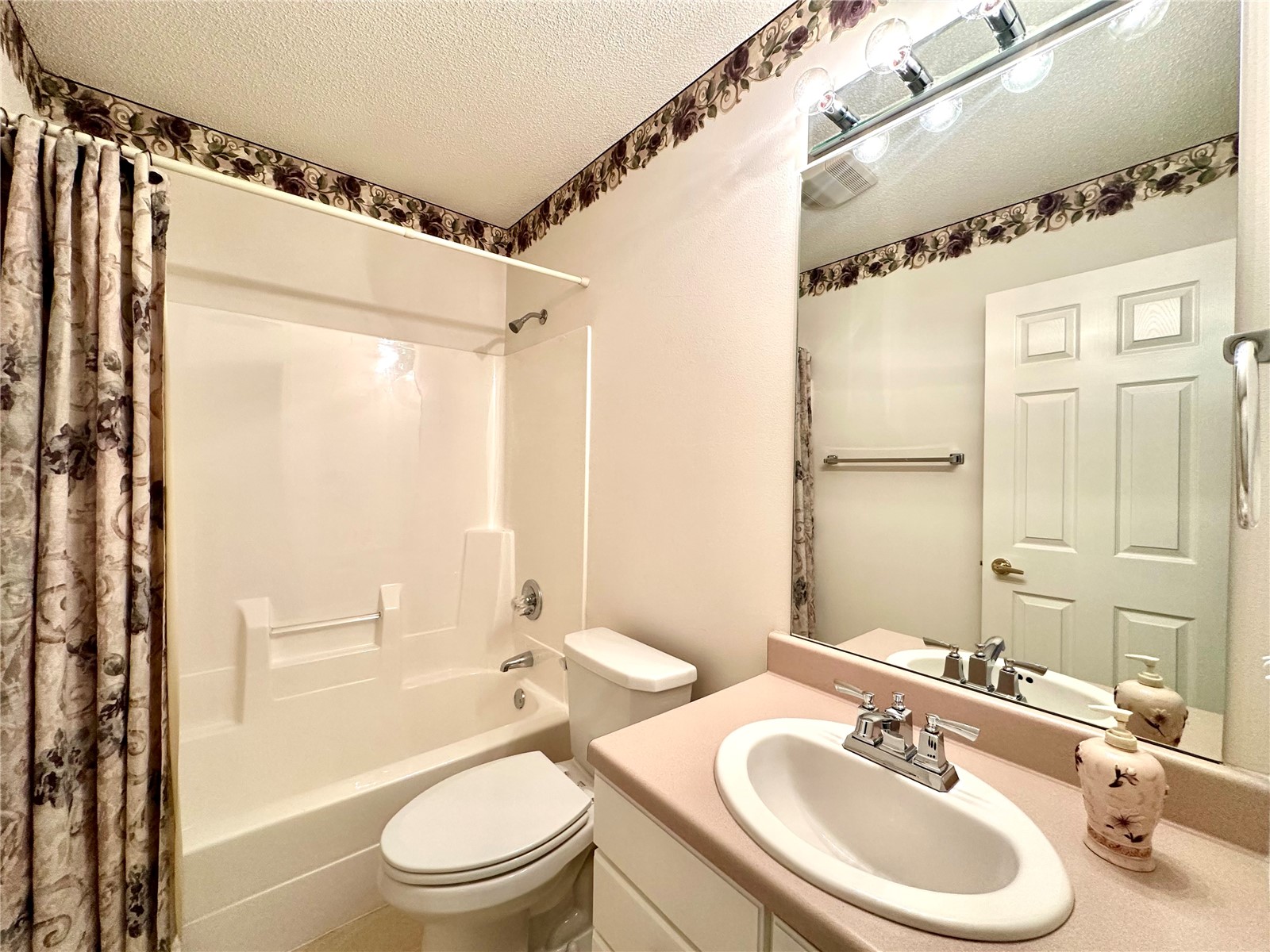 6720 Waterview Drive SW Cedar Rapids IA 52404