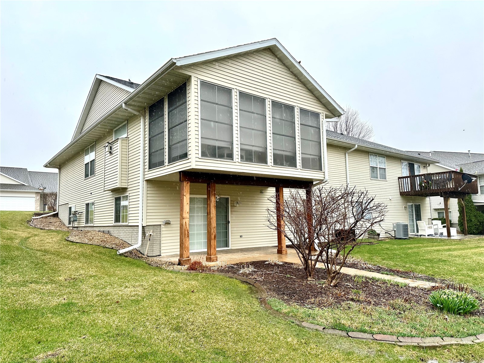 6720 Waterview Drive SW Cedar Rapids IA 52404