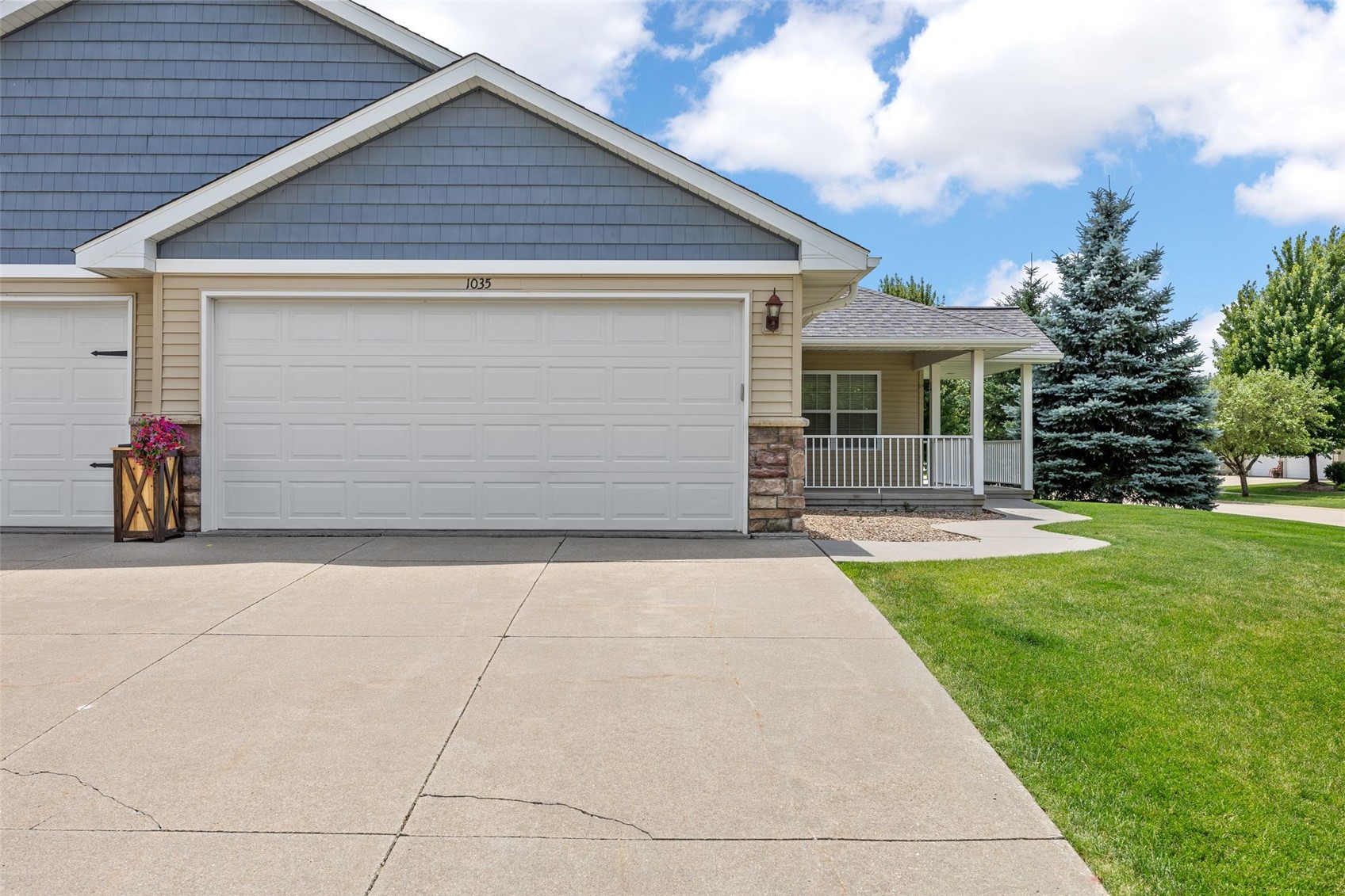 1035 Acacia Drive NE Cedar Rapids IA 52402
