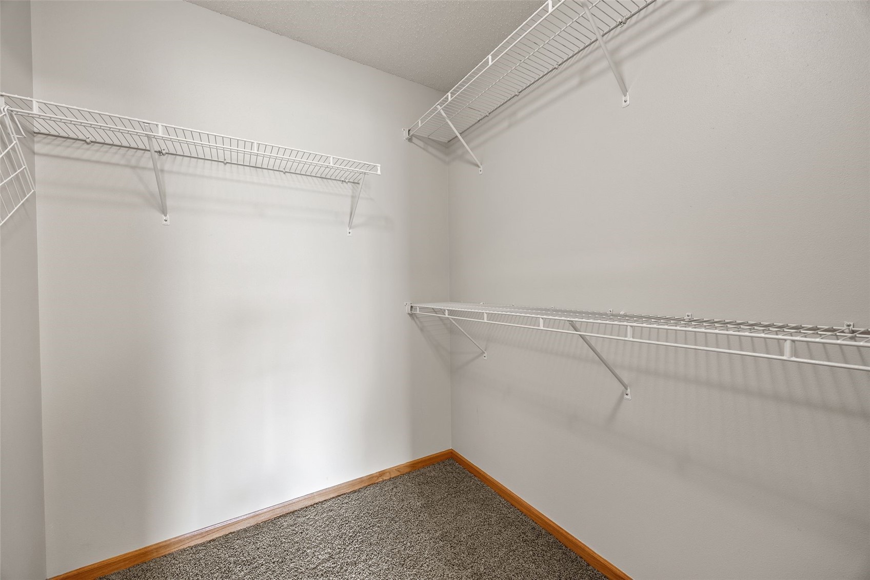 1035 Acacia Drive NE Cedar Rapids IA 52402
