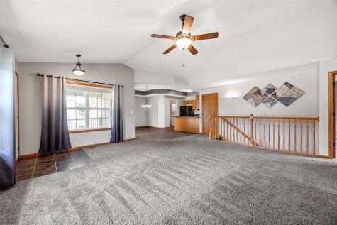 1035 Acacia Drive NE Cedar Rapids IA 52402