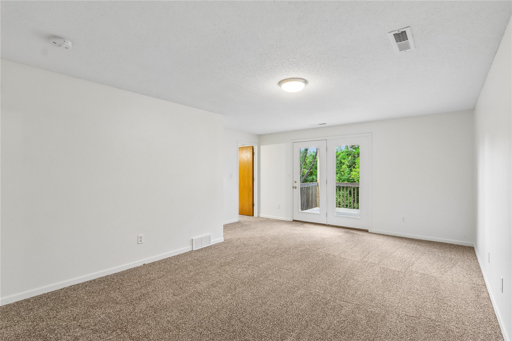 1421 Kenai Court Coralville IA 52241
