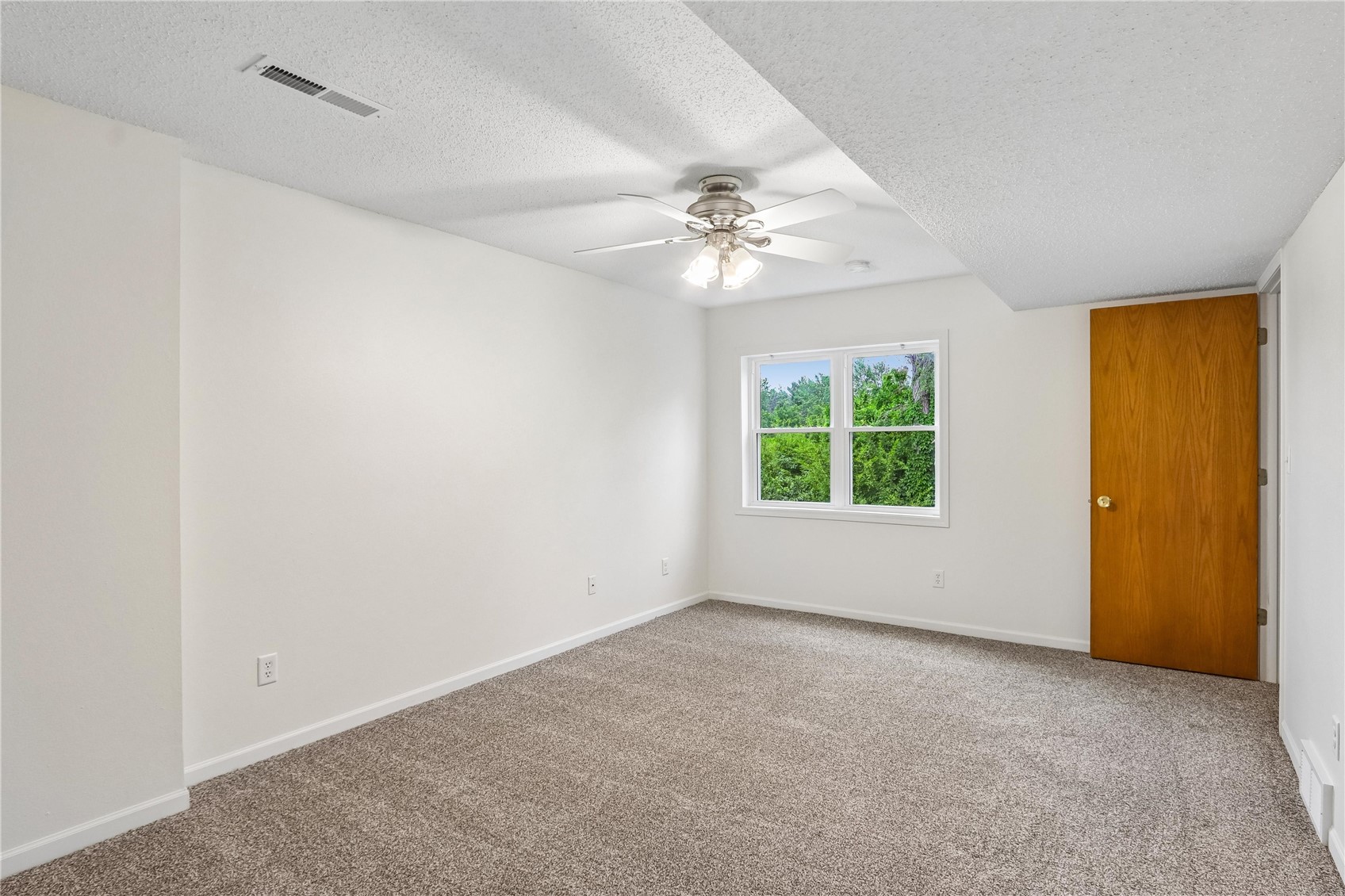 1421 Kenai Court Coralville IA 52241