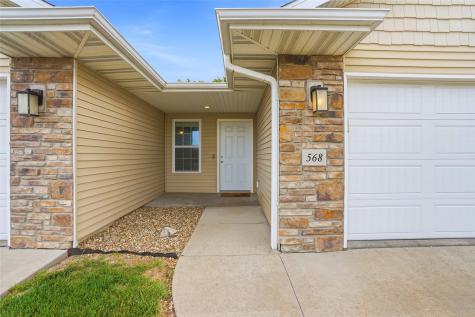 568 Meadow Oak Circle Fairfax IA 52228