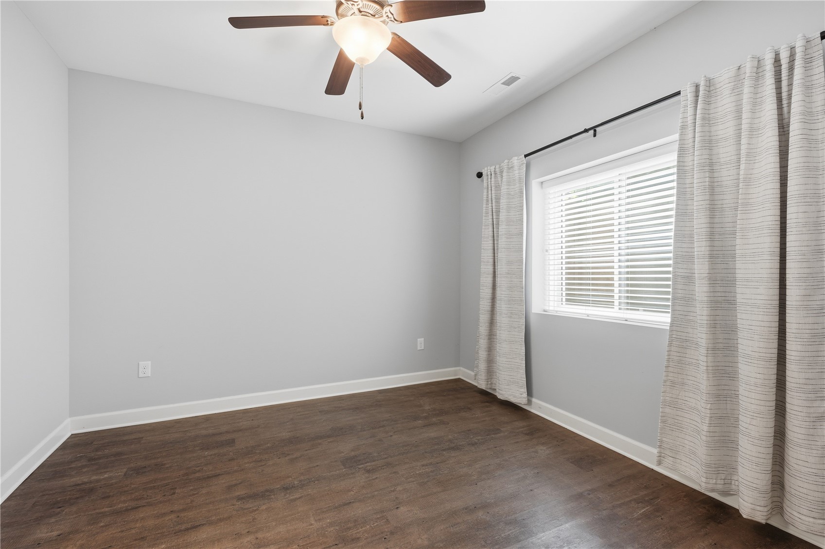 628 Walker Circle Iowa City IA 52245