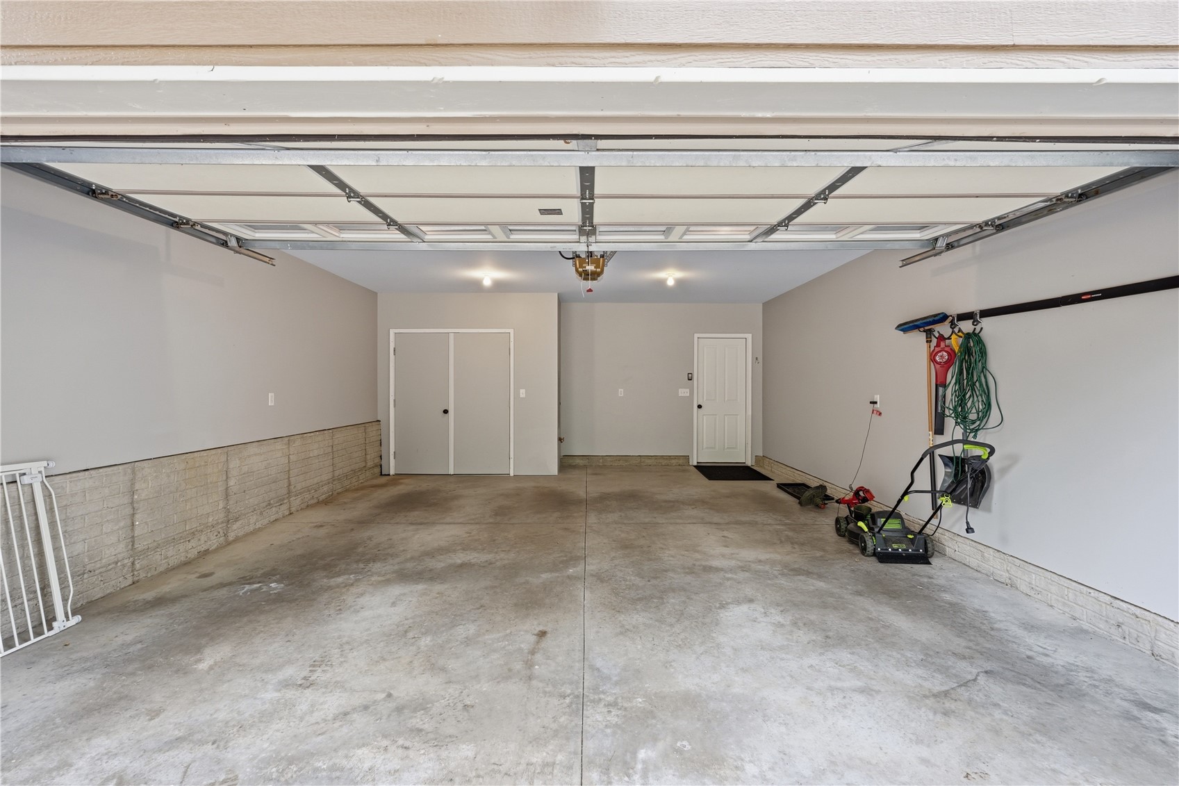 628 Walker Circle Iowa City IA 52245