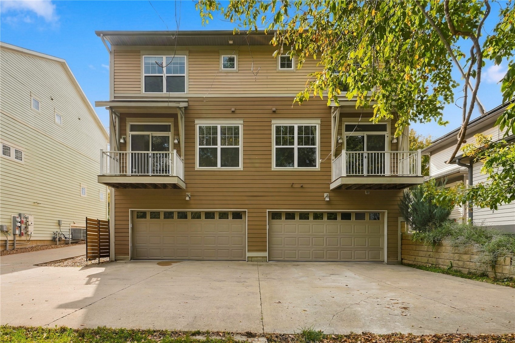 628 Walker Circle Iowa City IA 52245