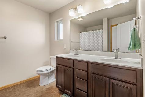 10 Ash Court North Liberty IA 52317
