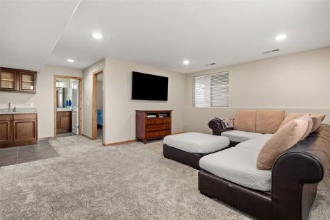 10 Ash Court North Liberty IA 52317