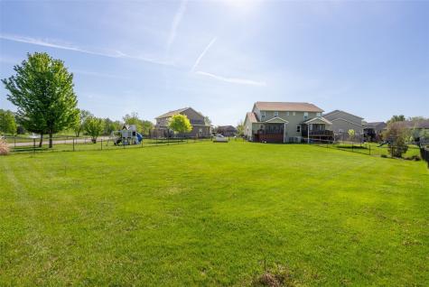 10 Ash Court North Liberty IA 52317