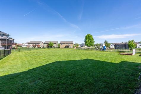 10 Ash Court North Liberty IA 52317