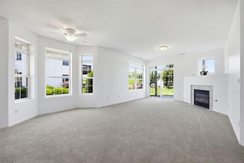 4604 1st Avenue NW Cedar Rapids IA 52405