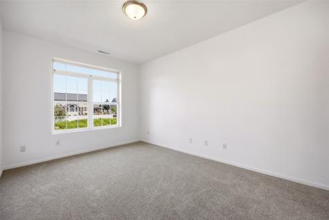 4604 1st Avenue NW Cedar Rapids IA 52405