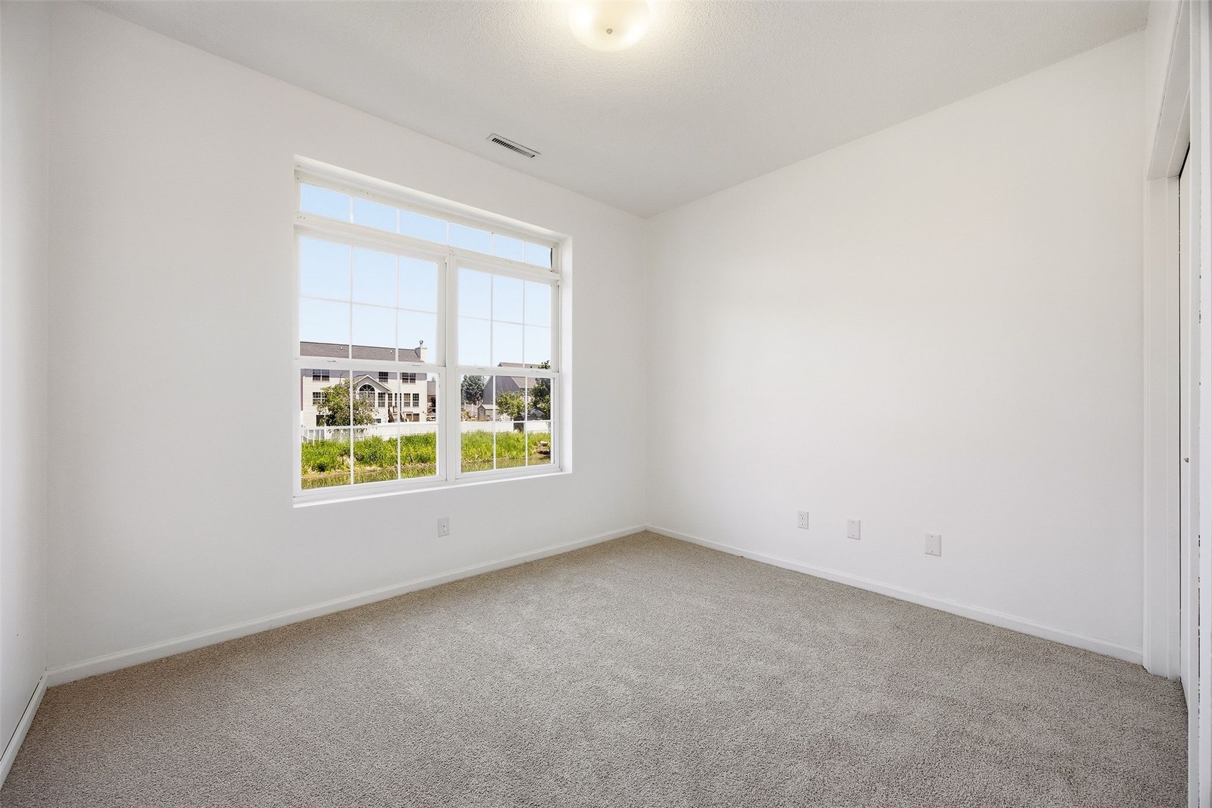 4604 1st Avenue NW Cedar Rapids IA 52405