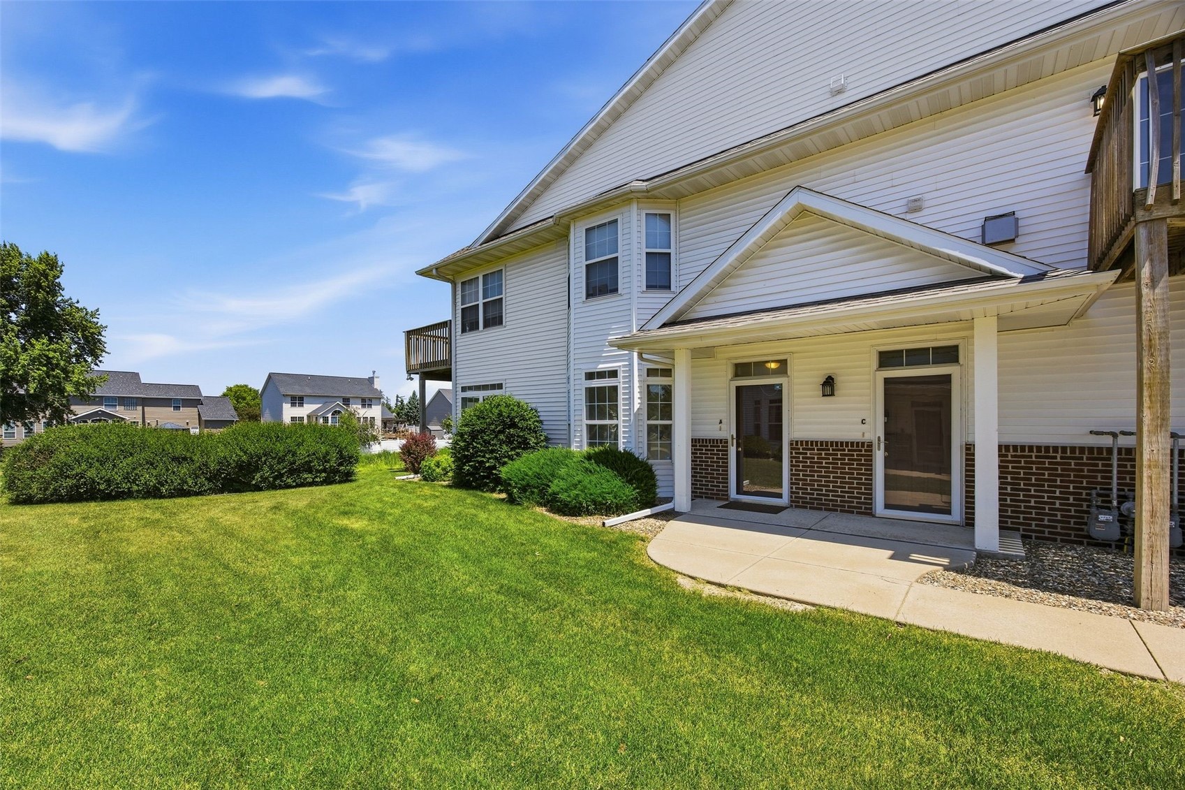 4604 1st Avenue NW Cedar Rapids IA 52405