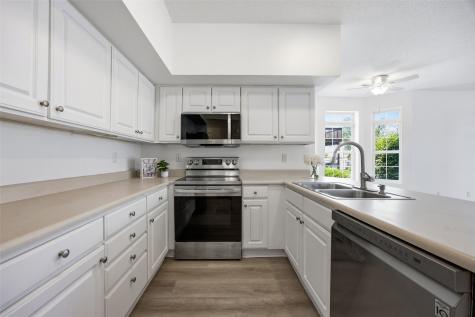 4604 1st Avenue NW Cedar Rapids IA 52405