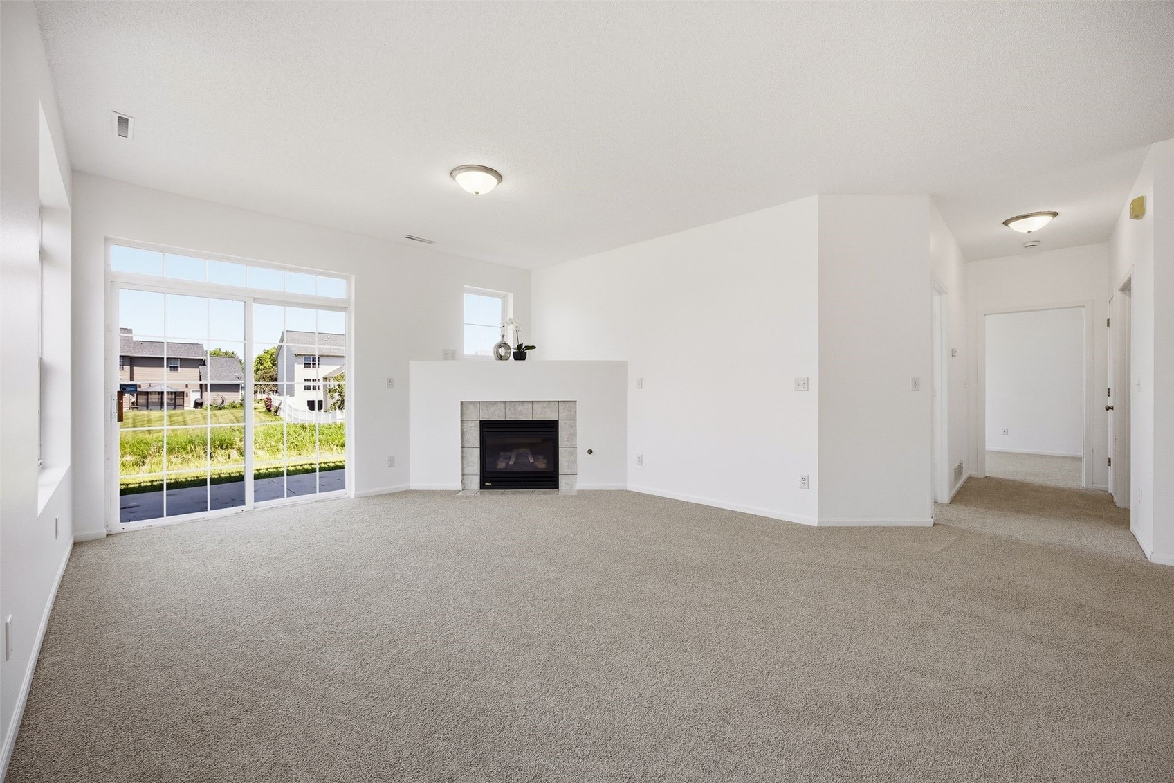 4604 1st Avenue NW Cedar Rapids IA 52405