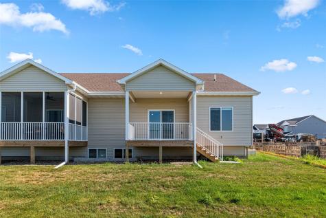 2045 Suttner Drive North Liberty IA 52317
