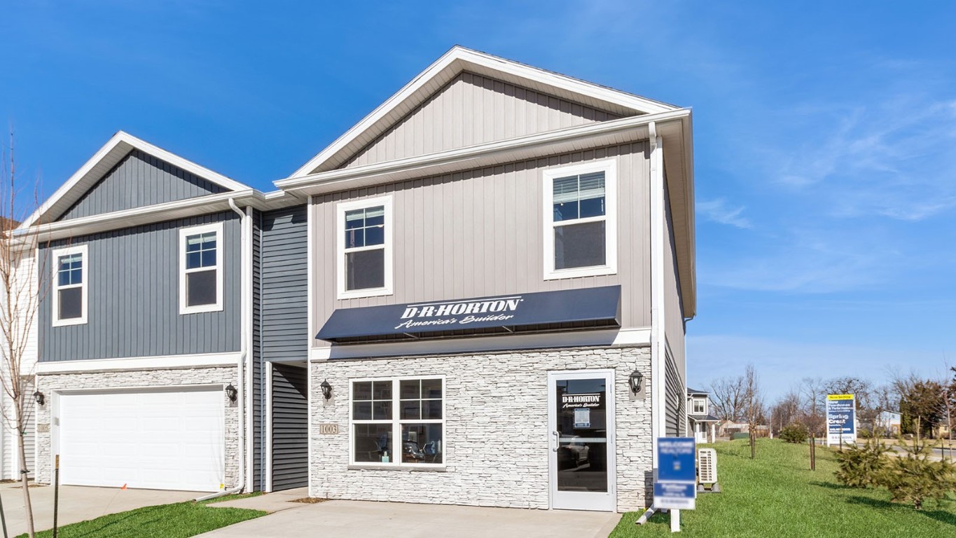 9443 Lovegrass Drive SW Cedar Rapids IA 52404
