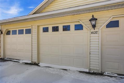 4127 Lexington Drive NE Cedar Rapids IA 52402