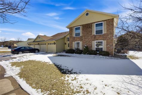 4127 Lexington Drive NE Cedar Rapids IA 52402