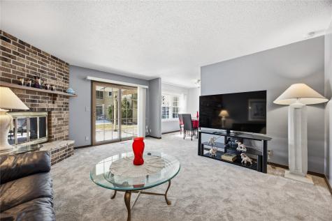 4127 Lexington Drive NE Cedar Rapids IA 52402