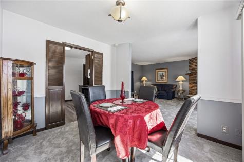 4127 Lexington Drive NE Cedar Rapids IA 52402