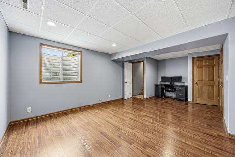 1557 Hunters Creek Way Marion IA 52302