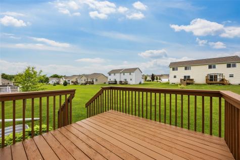 1557 Hunters Creek Way Marion IA 52302