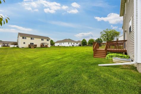 1557 Hunters Creek Way Marion IA 52302