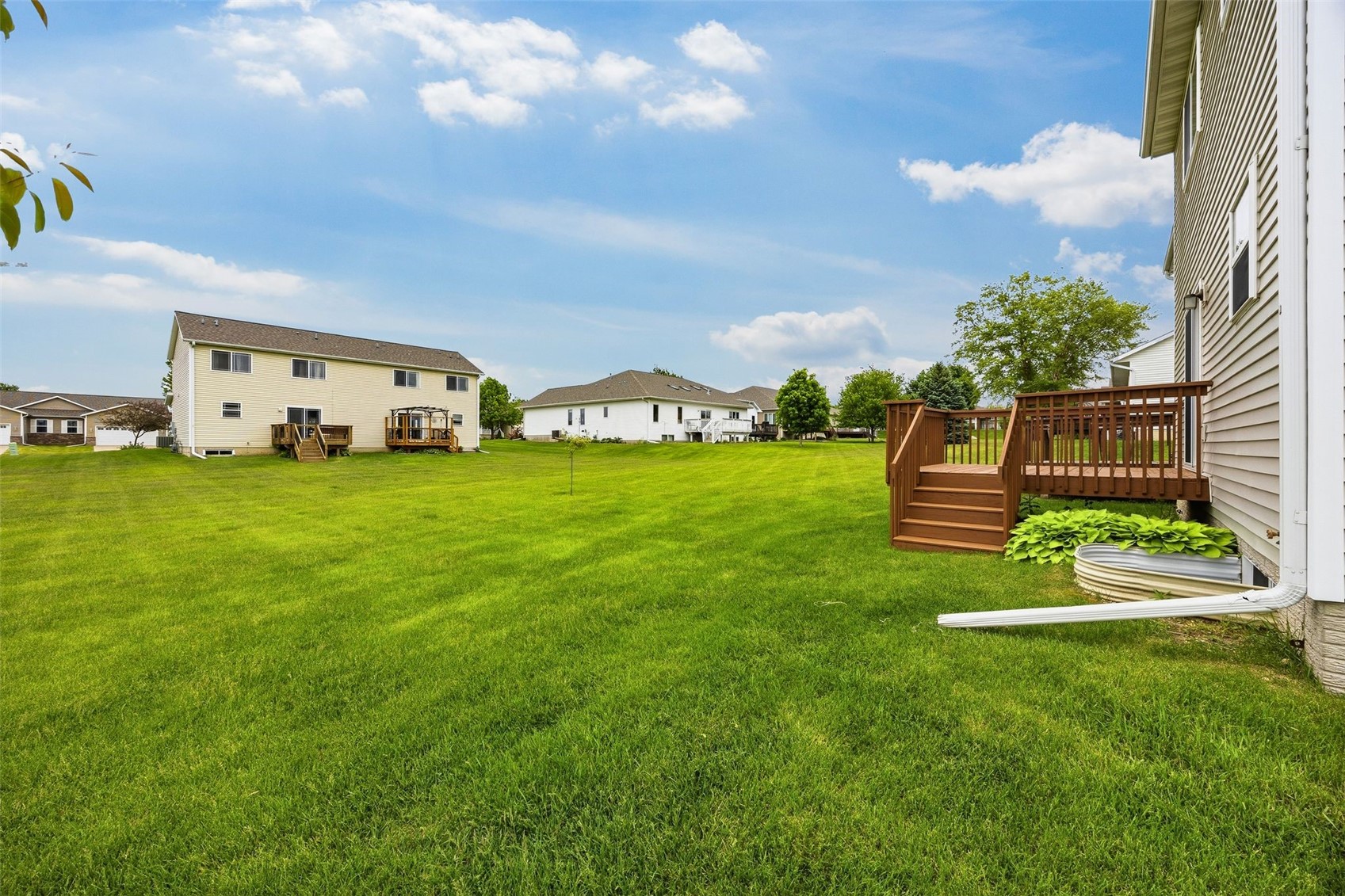 1557 Hunters Creek Way Marion IA 52302