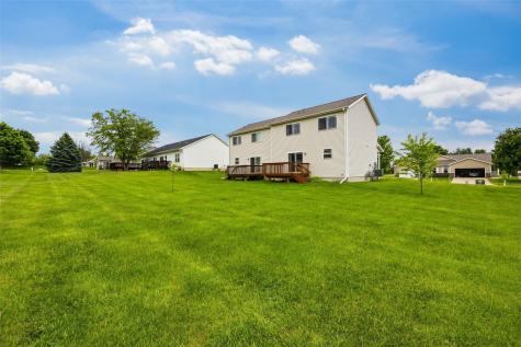 1557 Hunters Creek Way Marion IA 52302