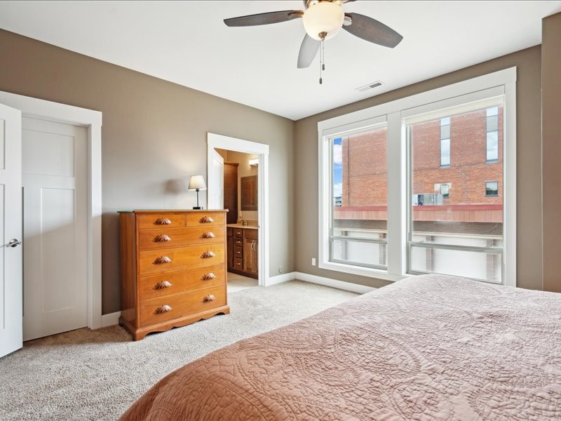 100 4th Avenue SW Cedar Rapids IA 52404