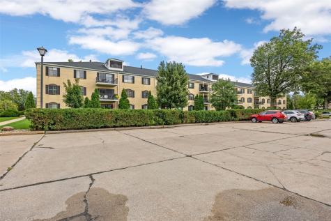 130 Thompson Drive SE Cedar Rapids IA 52403