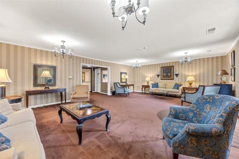 130 Thompson Drive SE Cedar Rapids IA 52403