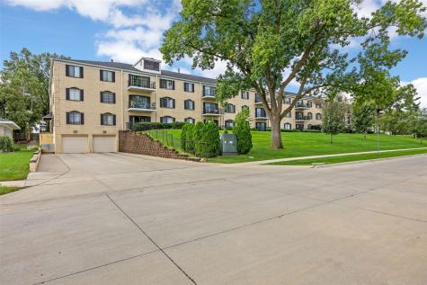 130 Thompson Drive SE Cedar Rapids IA 52403