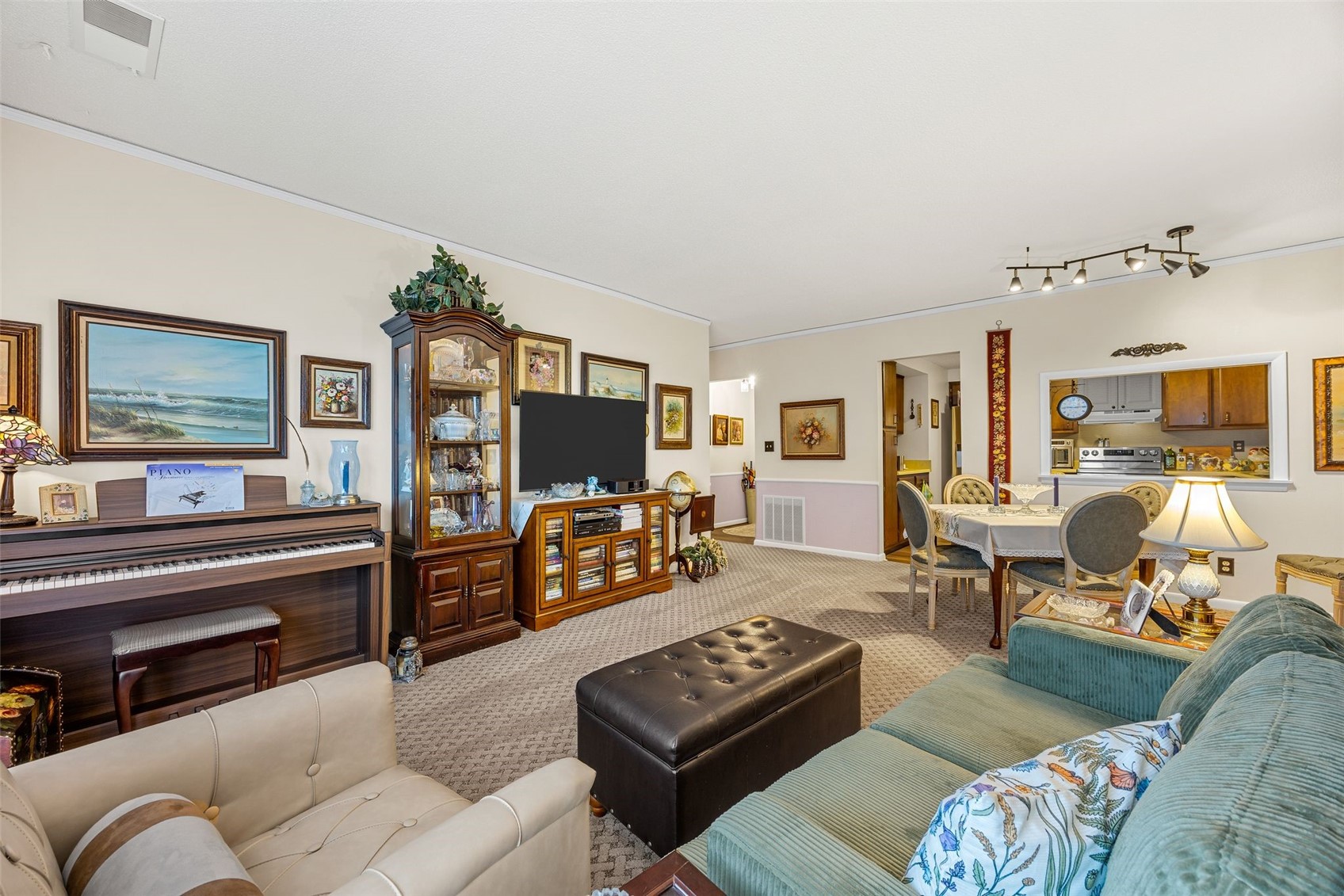 130 Thompson Drive SE Cedar Rapids IA 52403