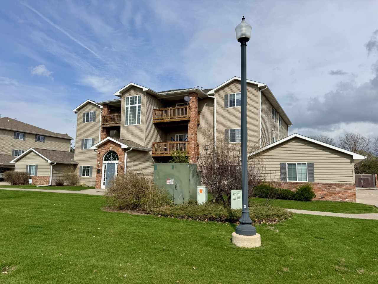 2706 Triple Crown Lane Iowa City IA 52240