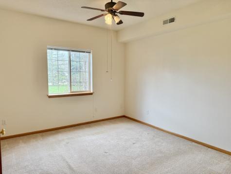 2706 Triple Crown Lane Iowa City IA 52240